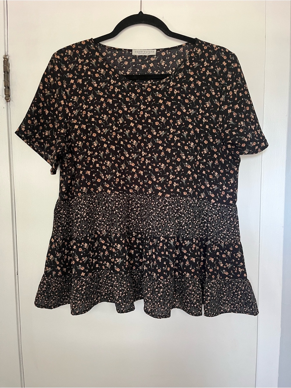 Paper Crane Black Floral Tiered Short-Sleeve Blouse
